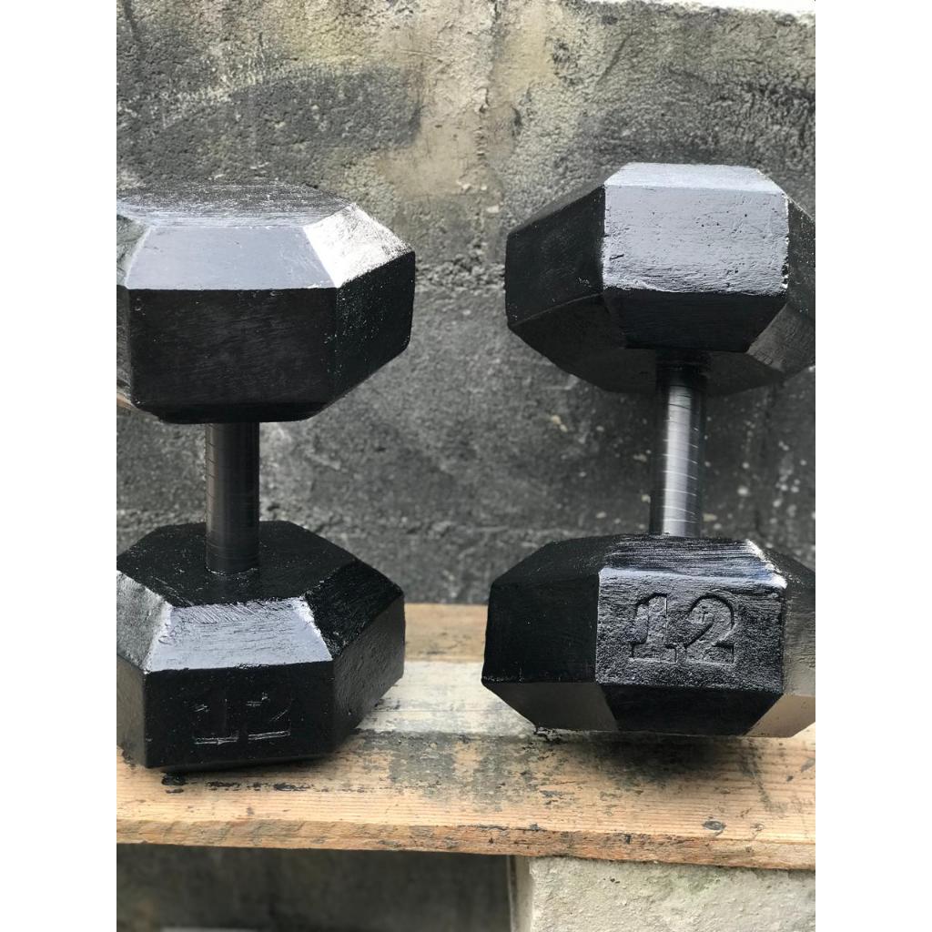 Review Par de Halter de 12kg - Halter sextavado de cimento - Treino em casa - Halter de 12kg: Vale a Pena em 2026?